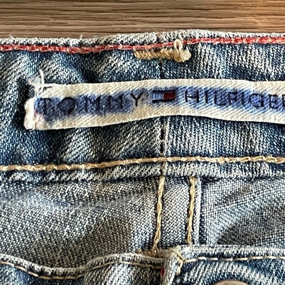Tommy Hilfiger Women’s Capri Jeans Size 10 Medium Wash Stretch Cotton Y2K 90s - Picture 6 of 12